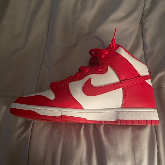 👟Nike Dunk Hi Retro Championship White/Red👟 - Picture 2 of 7